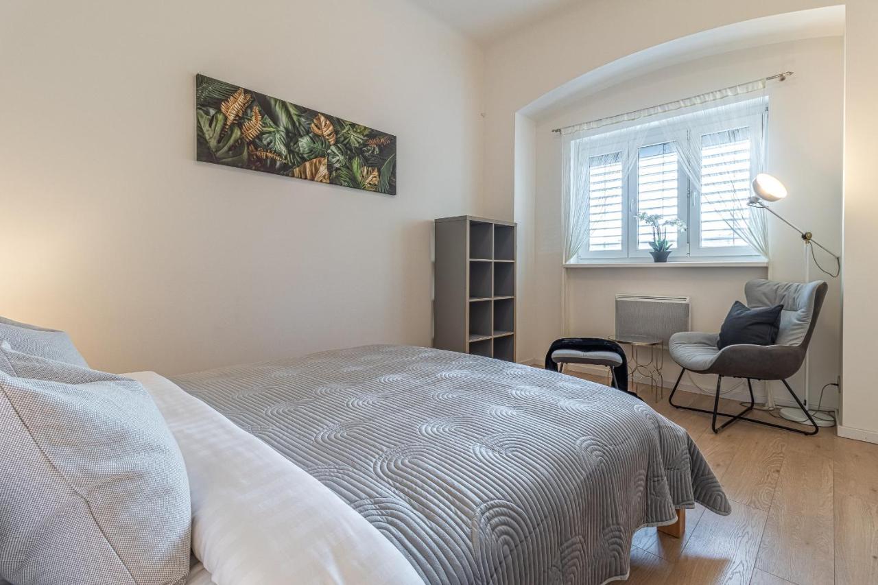 Ferienwohnung Stylish Luxury Flat In Old Town Pressburg Exterior foto